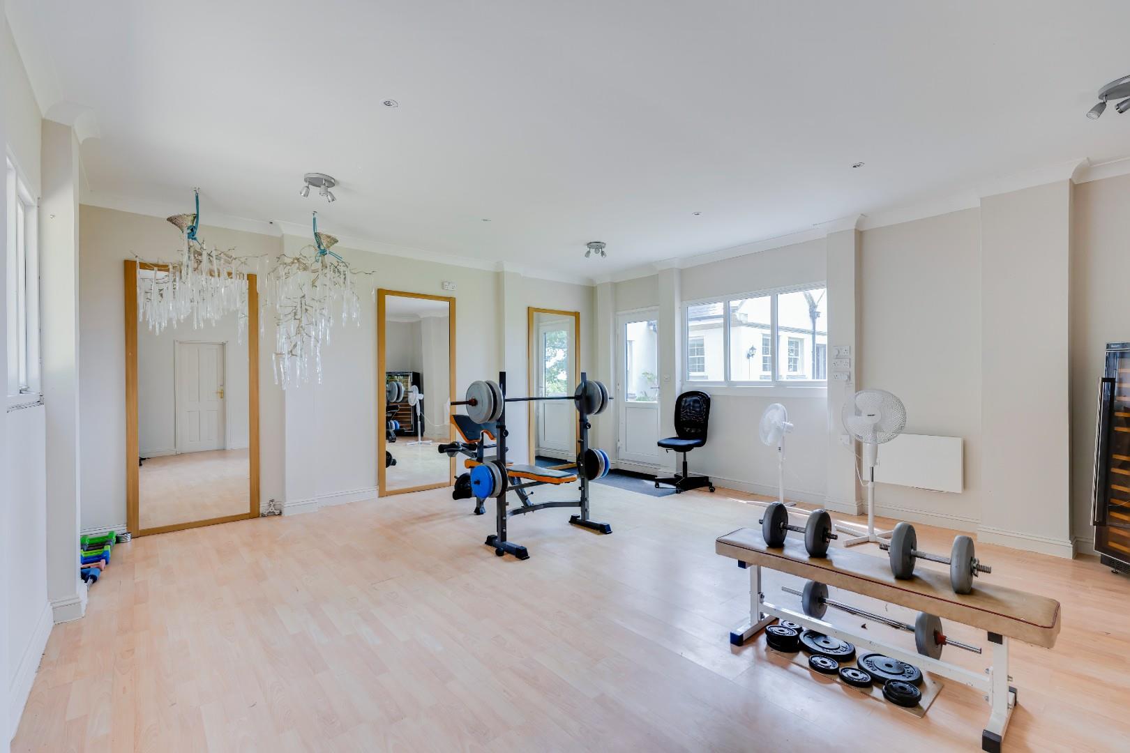 Bonvilston, Vale of Glamorgan, CF5 6TQ